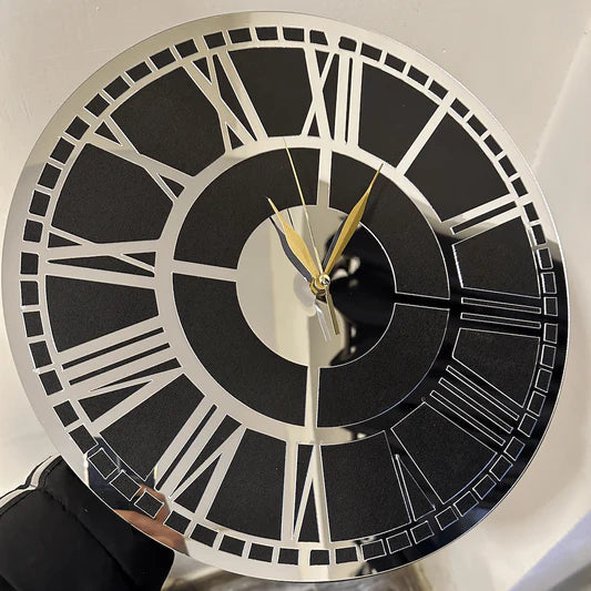 Dazzling Decore Majestic Black Roman Clock